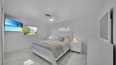 Building Photo - 2758 Bruce St