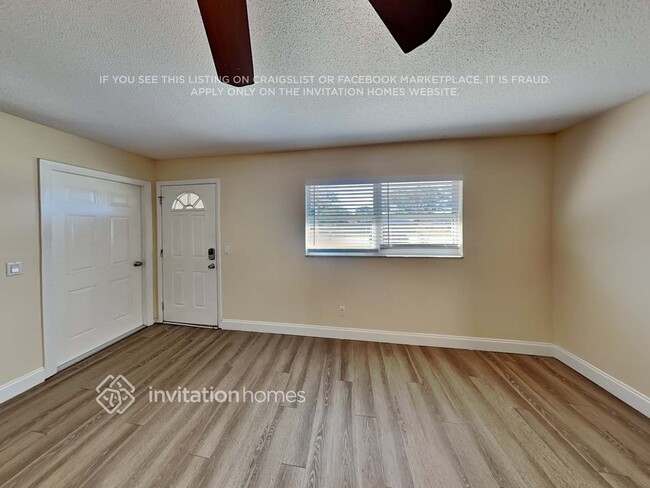 Foto del edificio - 7413 Fieldcrest Ave