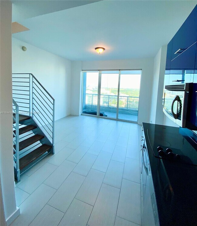 Foto del edificio - 60 SW 13th St