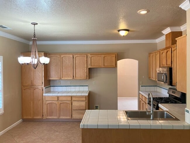 Building Photo - 3625 Jarena Dr