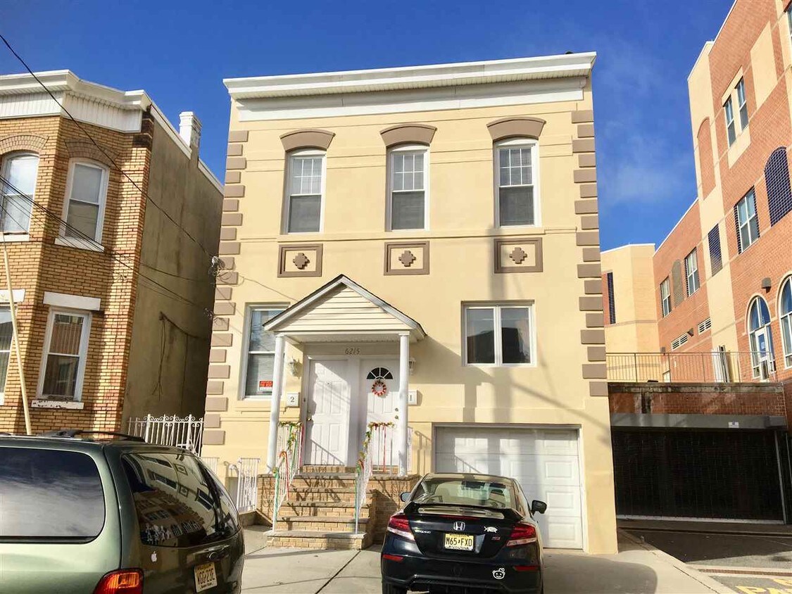 6215 Monroe Pl, West New York, NJ 07093 House Rental in West New York, NJ