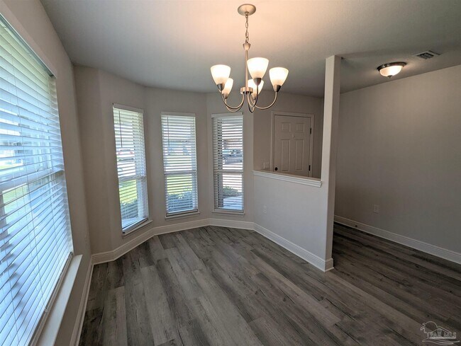 Building Photo - 4723 Frances St