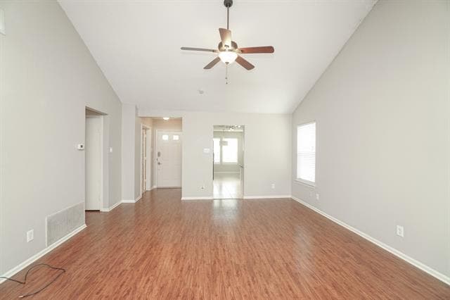 Building Photo - 302 Rosemary Ln