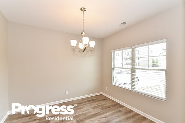 Building Photo - 79 Forrest Hills Dr