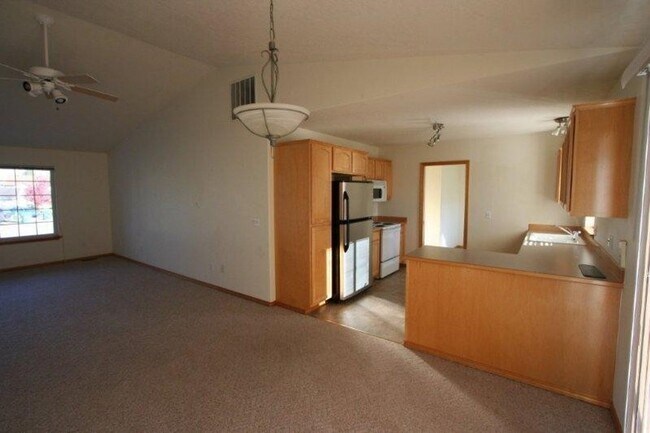 Foto del edificio - Adorable two bedroom home located in Post ...