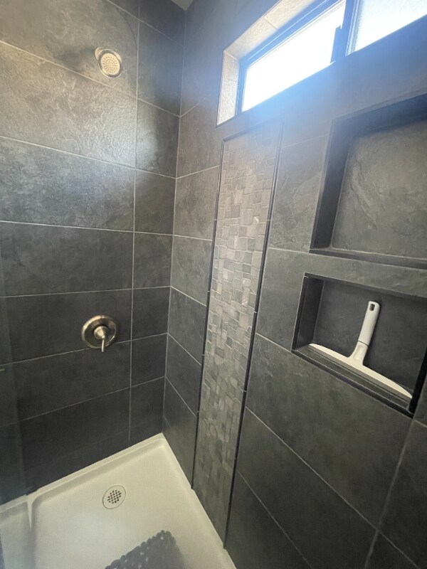 Building Photo - 3211 Tomahawk Dr