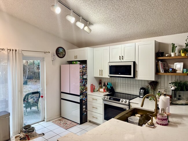 Photo - 12811 Shotgate Ct House