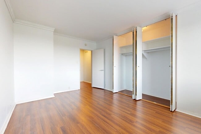 Interior Photo - Dorchester