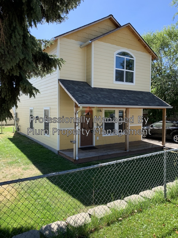 Primary Photo - 2131 S 14th St W
