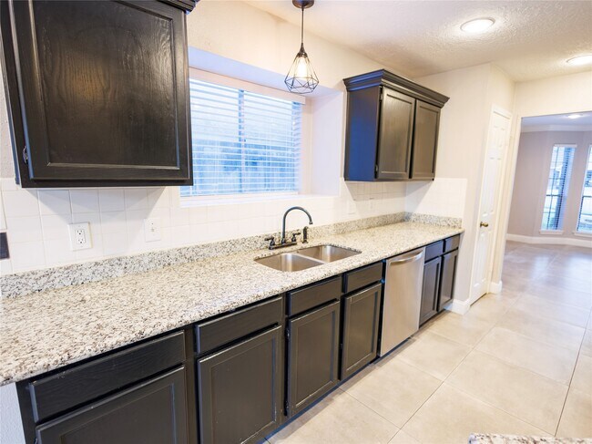 Foto del edificio - 16307 Mulberry Run Ct