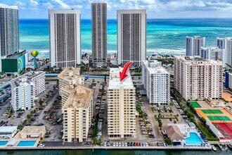Building Photo - 1833 S Ocean Dr