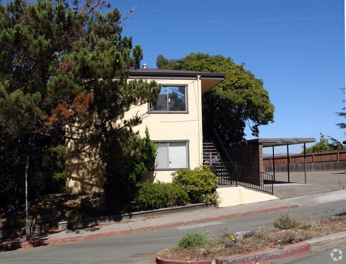 Foto principal - 554-568 W Richmond Ave
