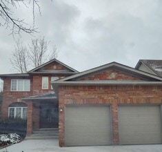 Building Photo - 43 Canning Crescent