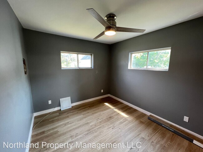 Building Photo - 2 br, 1 bath House - 203 Division St