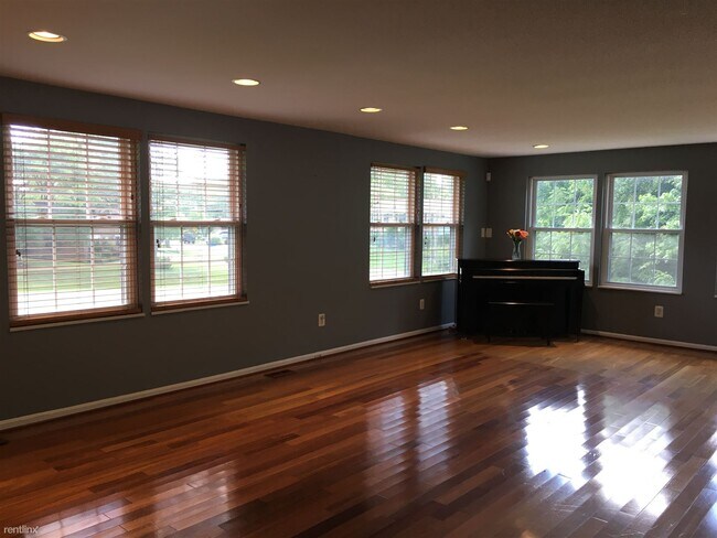 Building Photo - 4 br, 2 bath House - 15304 Good Hope Rd