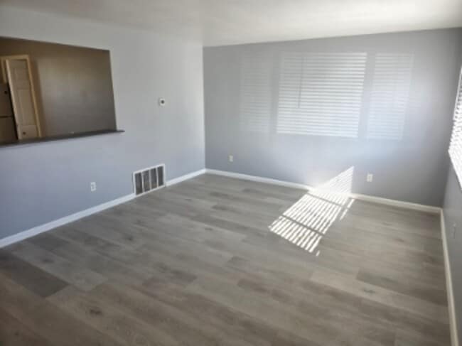 Foto del edificio - 3904 Bay City Rd