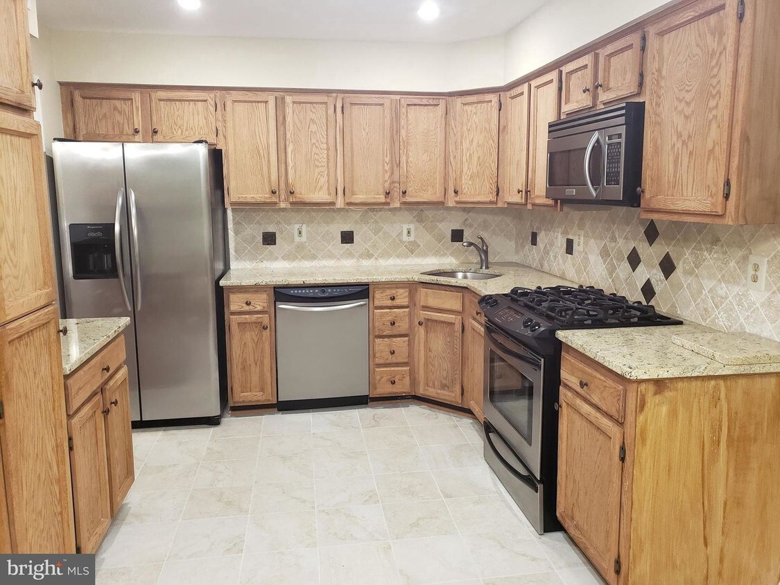 Foto principal - 1352 Heritage Oak Way