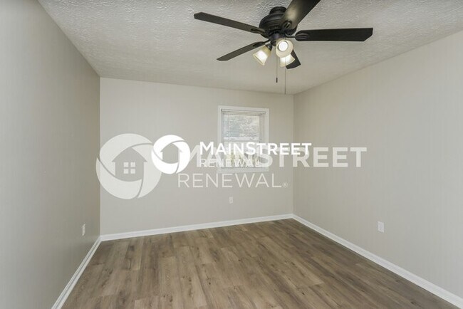 Foto del edificio - 4 Bedroom Pet-Friendly Home in JEFFERSONVILLE, IN with Main Street Renewal