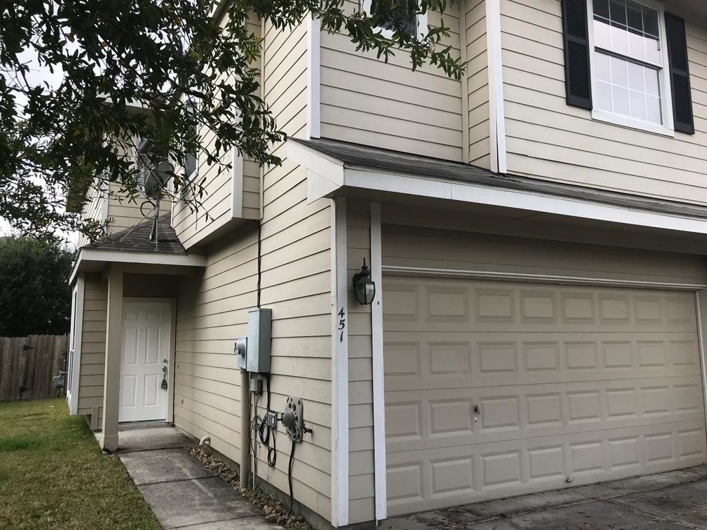Foto principal - 451 Folk Crest Ln