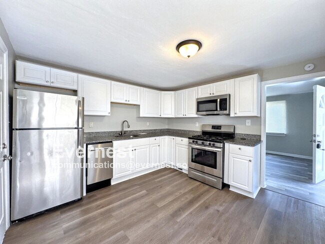Foto del edificio - 3037 Blackridge Ave