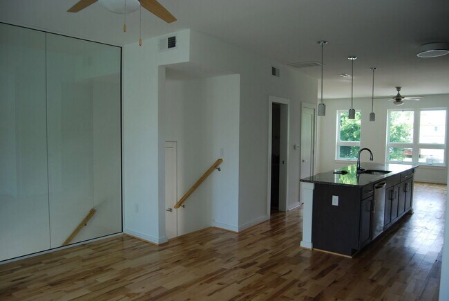 Foto del edificio - 1109 Porter St