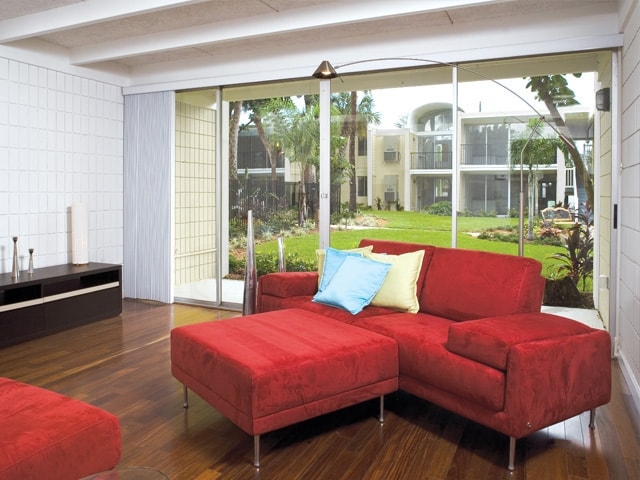 The Oasis Club Apartments Tampa Fl 1st Floor Living Room The Oasis Club