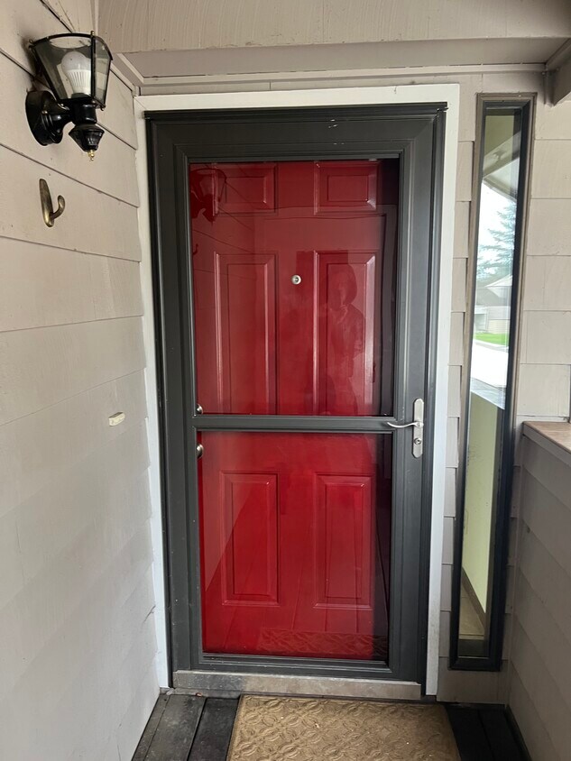 Puerta principal - 7511 N Edgewater Ave