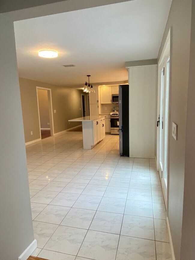 Building Photo - 42 Belfield Dr