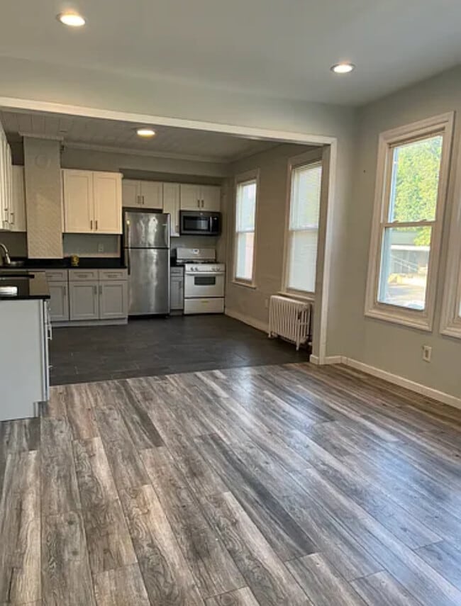 Building Photo - 217 Wagaraw Rd