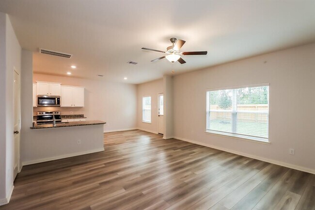 Foto del edificio - 10410 Sweetwater Creek Dr