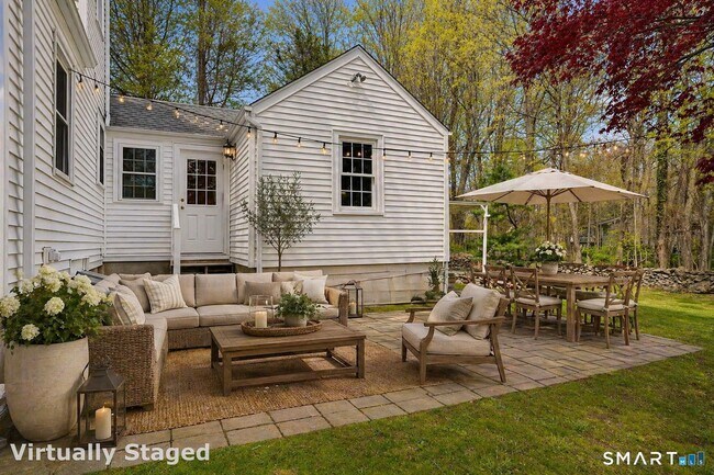 Foto del edificio - 32 Crescent Dr