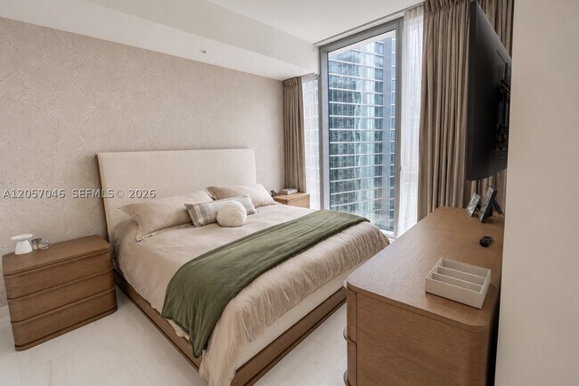 Foto del edificio - 300 Biscayne Blvd