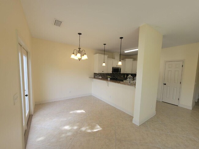 Building Photo - 1737 Annabellas Dr
