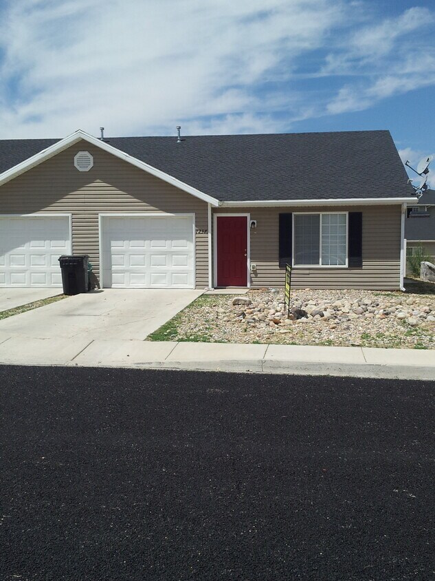 1237 N 650 W, Cedar City, UT 84721 Townhome Rentals in Cedar City UT