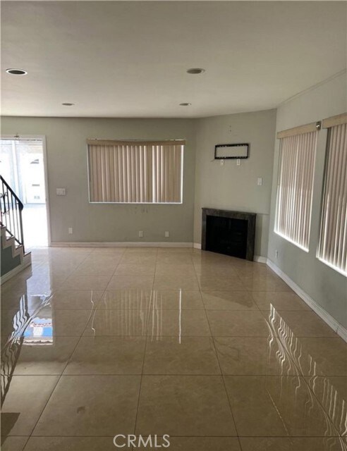 Foto del edificio - 741 Claraday St