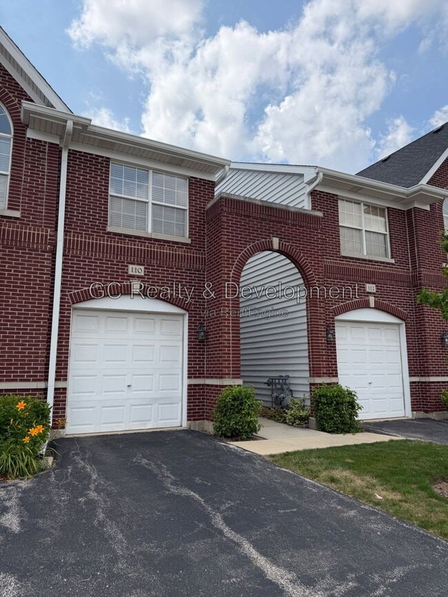 Building Photo - 110 Allerton Dr