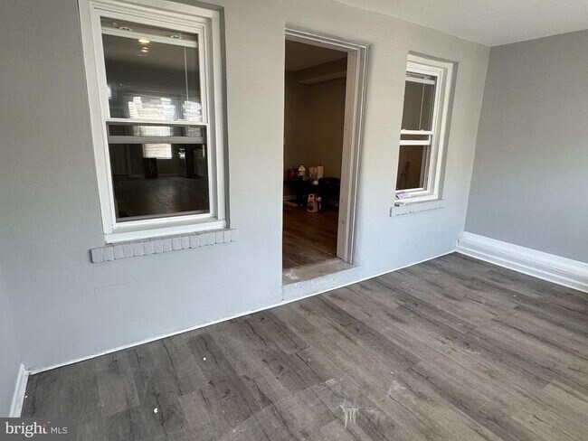 Building Photo - 5223 Litchfield St