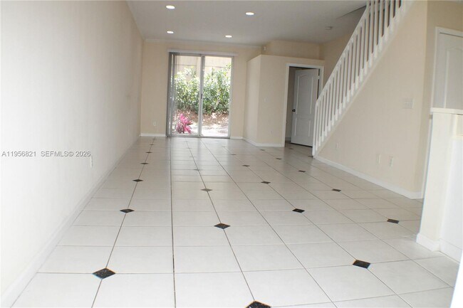 Foto del edificio - 4704 NW 57th Pl