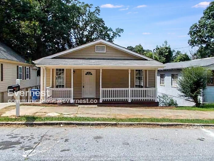 Primary Photo - 951 Violet St SE