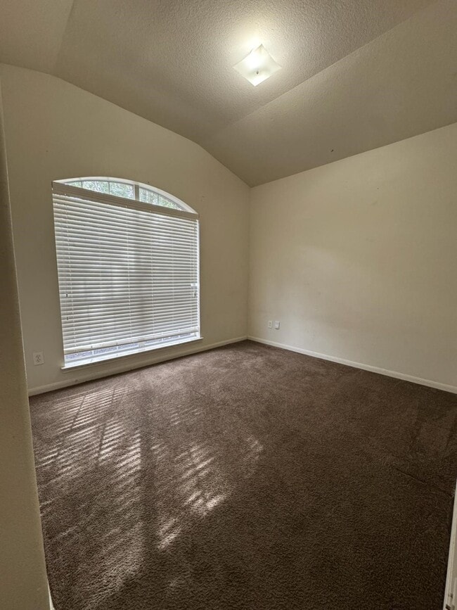 Building Photo - 5738 Ranch Prairie Tr