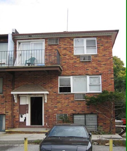 Foto principal - 109-21 Centreville St