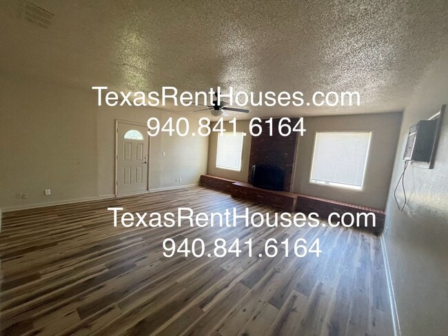 Building Photo - Amazing Neighborhood! Walking Distance to Fain School!