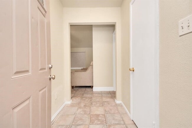 Photo - 4803 Beechaven St House