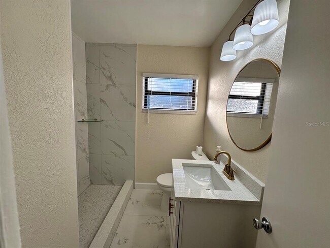 Building Photo - 5618 Aileen Dr