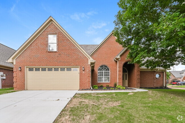 Building Photo - 3123 Quartz Dr