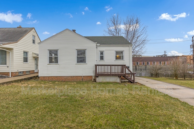 12324 Southern Ave, Garfield Heights, OH 44125 House Rental in