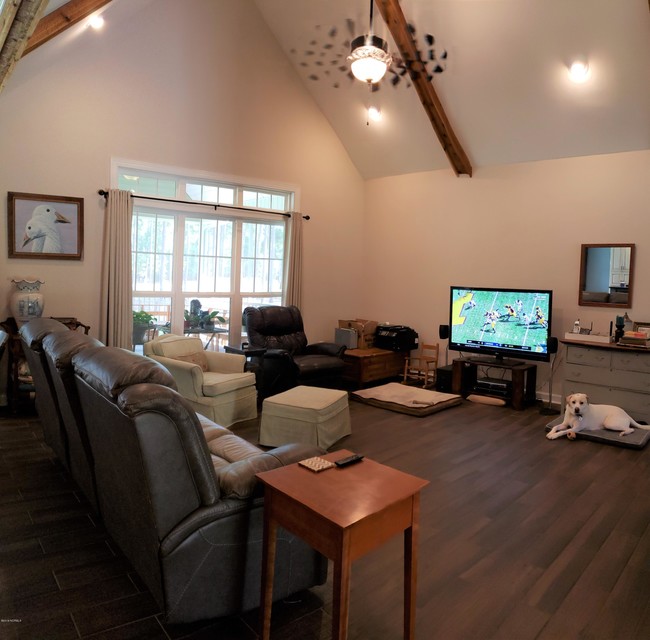 Foto del edificio - 15941 Wildlife Ln