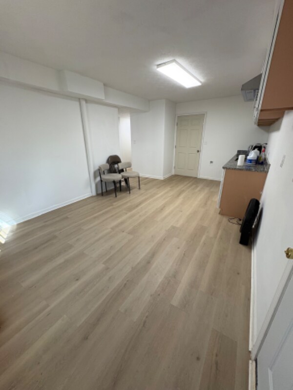 Building Photo - 4508 King Lear Dr