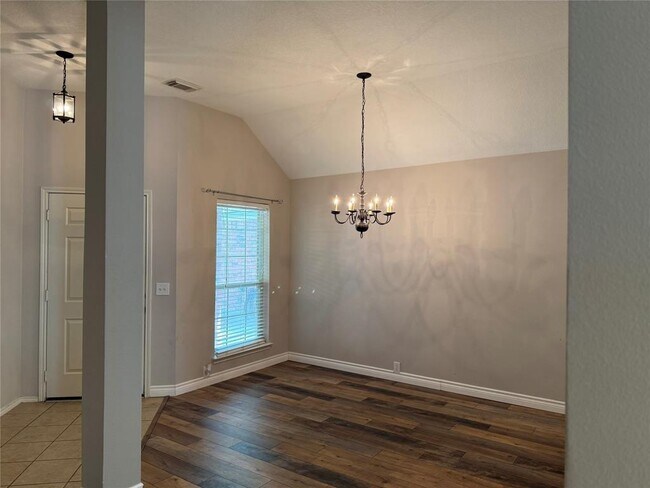 Foto del edificio - 29915 Sunwillow Creek Dr