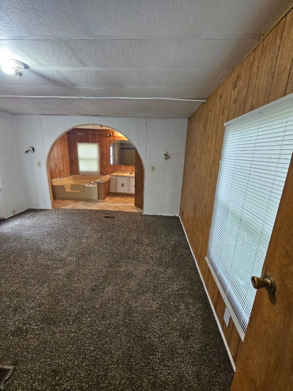 Building Photo - 2635 E Palmetto St